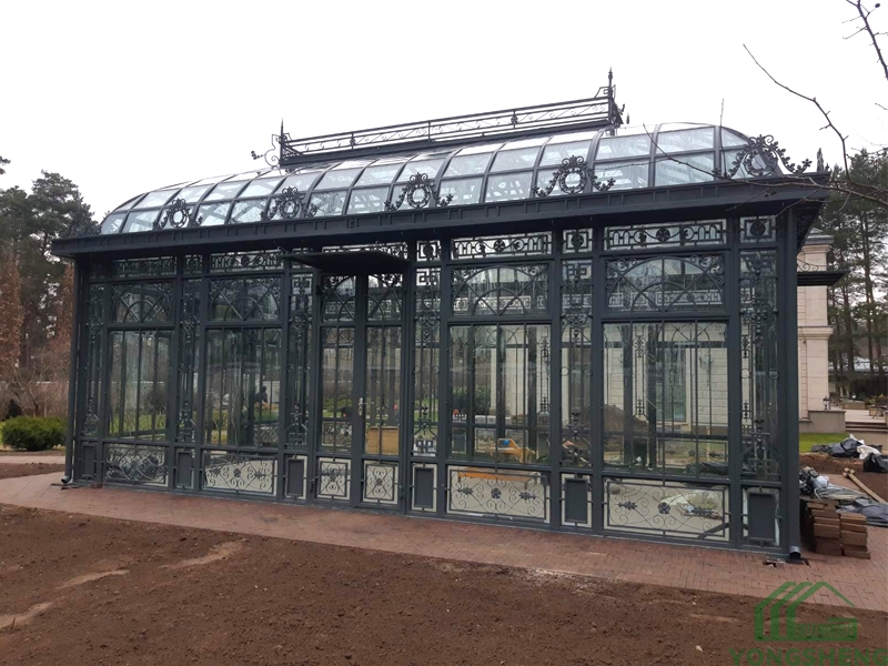 Classical steel structure glass greenhouse